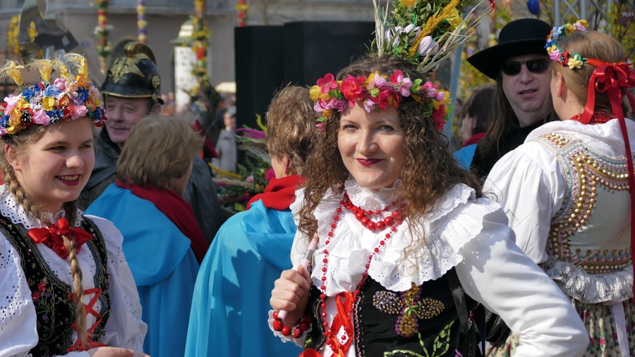 Polskie tradycje wielkanocne: Święcenie pokarmów i pisanki