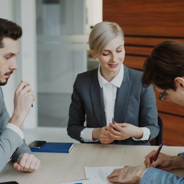 Doradcy ochrony środowiska dla firm i przedsiębiorstw: jak dbać o naturę?