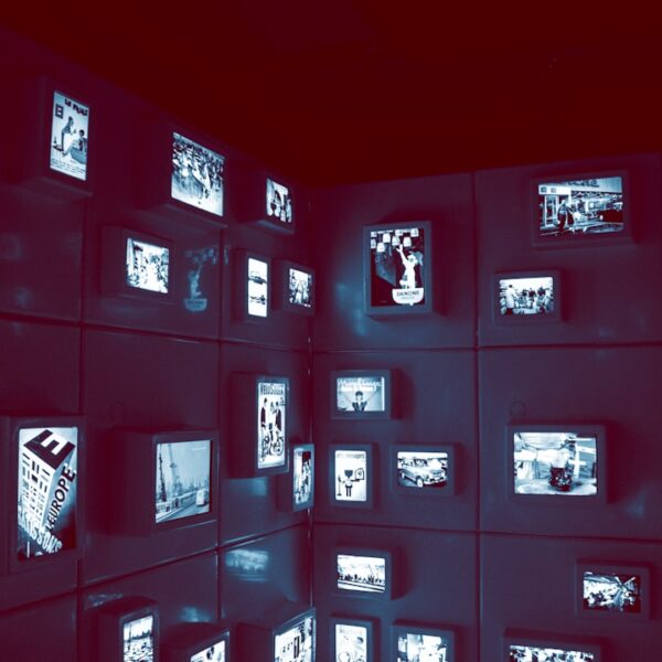 Holograficzne wyświetlacze przyszłości: nowa era w technologii obrazowania